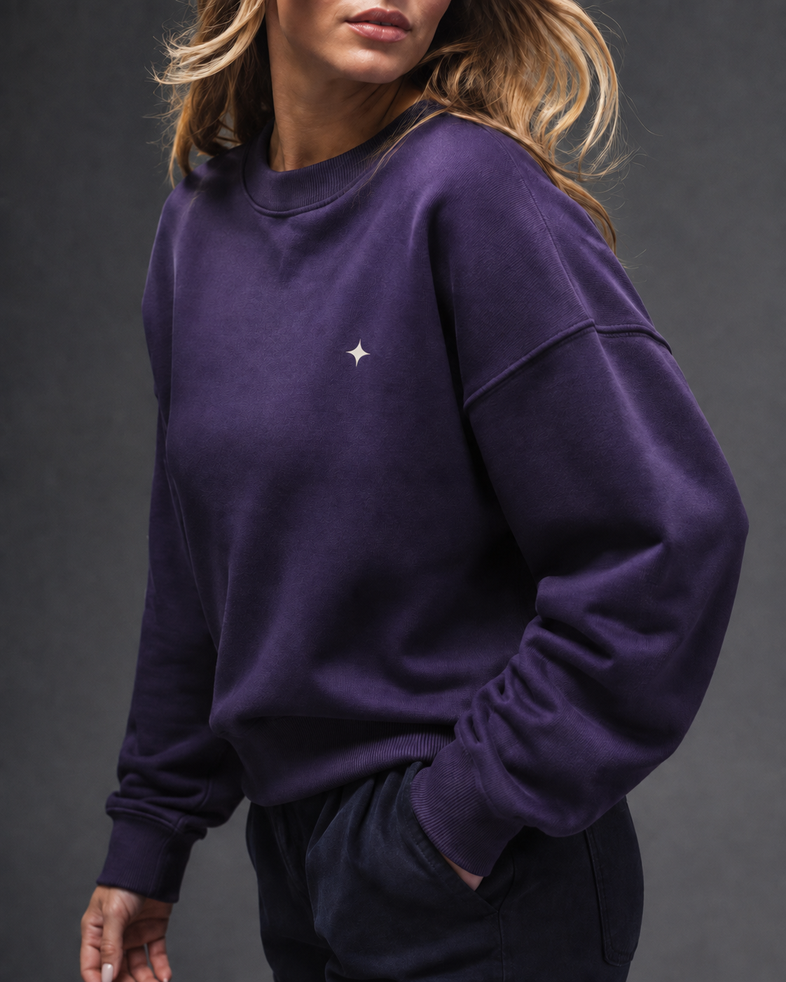 Signature Crewneck Sweatshirt in Purple