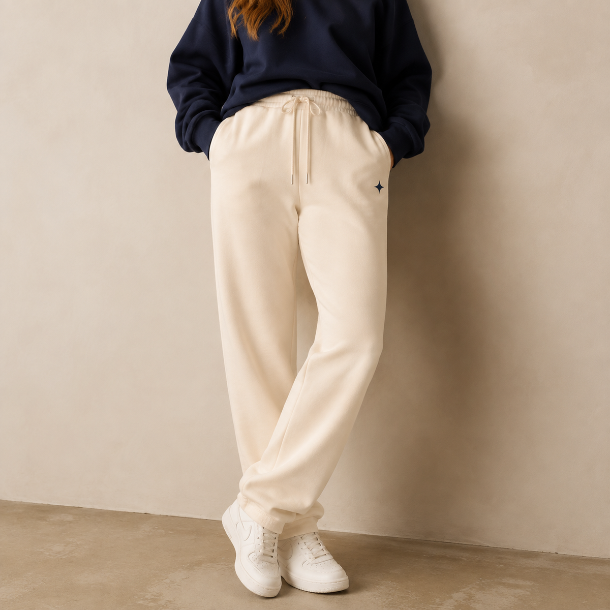 Signature Straight Sweatpants in Apricot