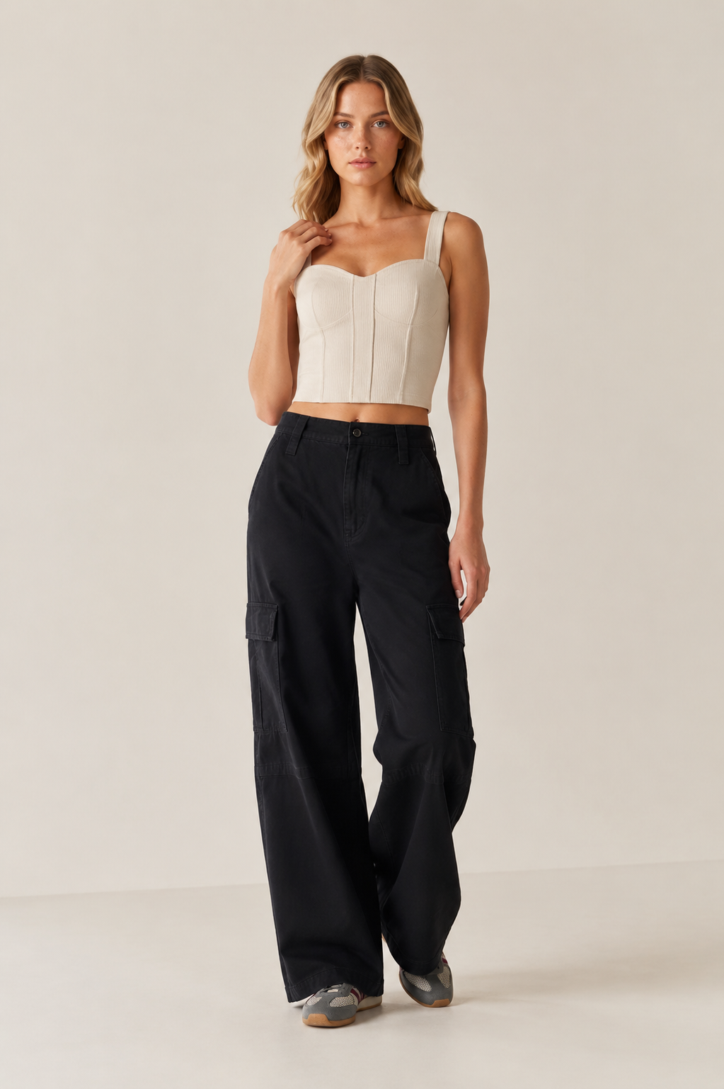 Women’s TELLS Washed Wide-Leg Black Cargo Pants