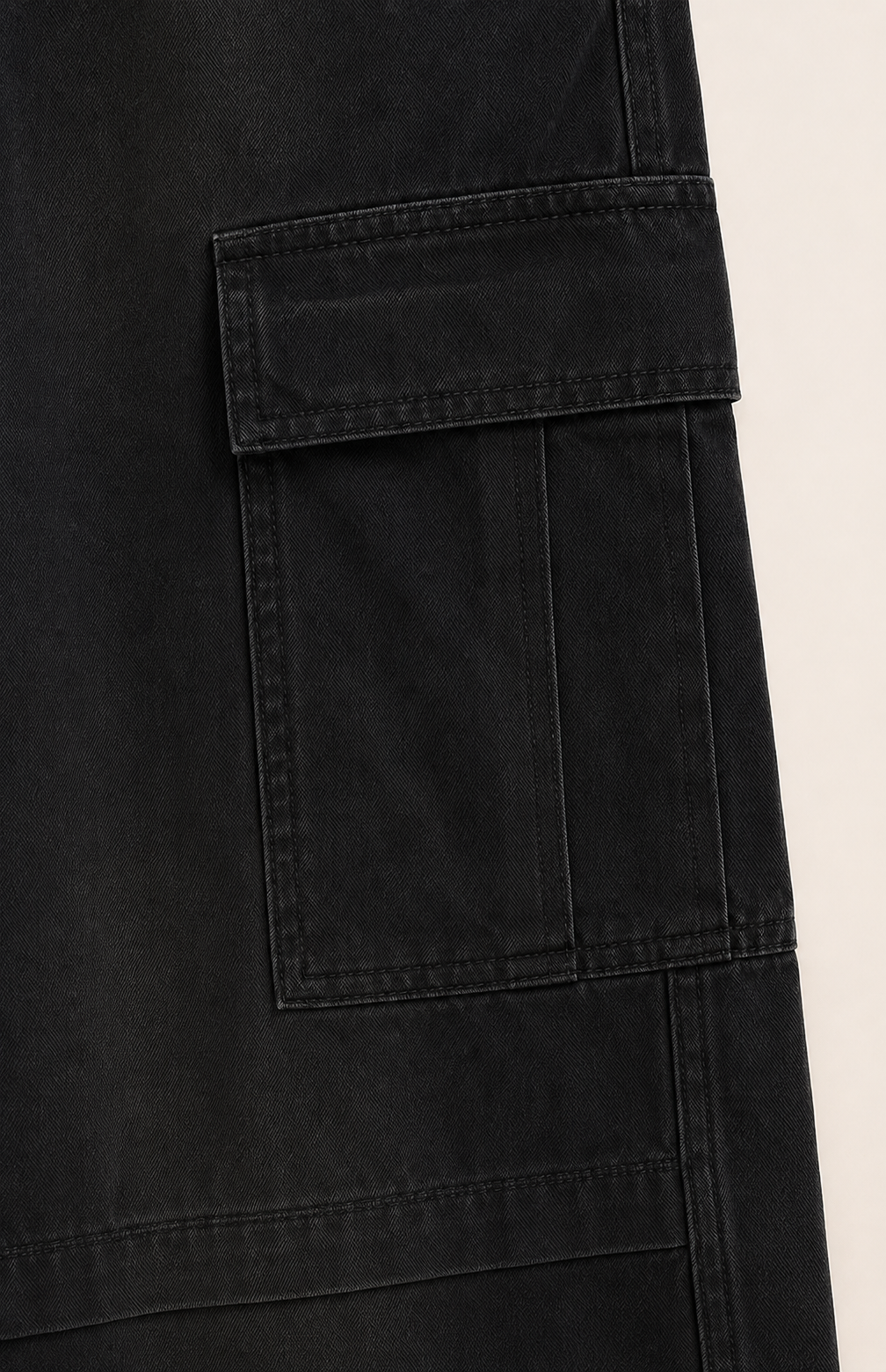 Women’s TELLS Washed Wide-Leg Black Cargo Pants