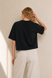 Women’s Signature Star Black Boxy Tee