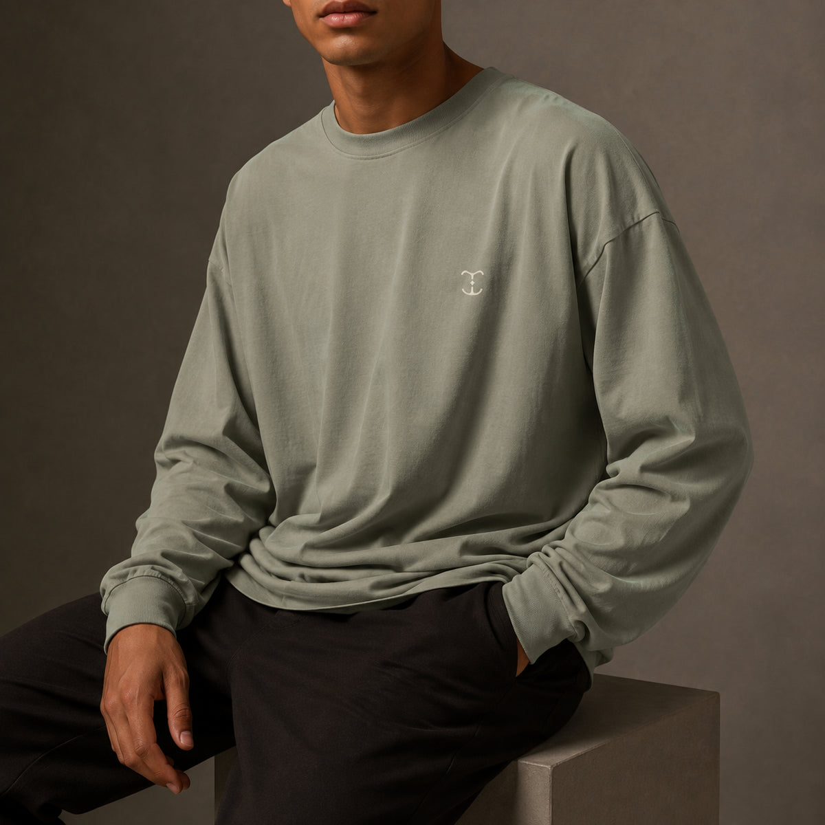 Dune Long Sleeve T-Shirt in Gray Green