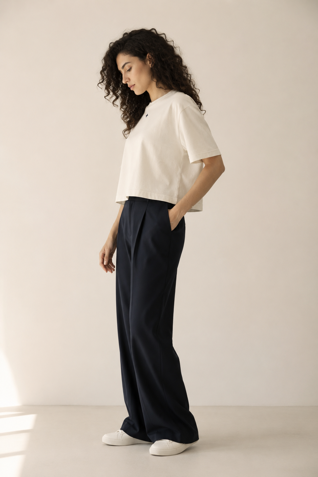 Women’s Signature Star Beige Boxy Tee