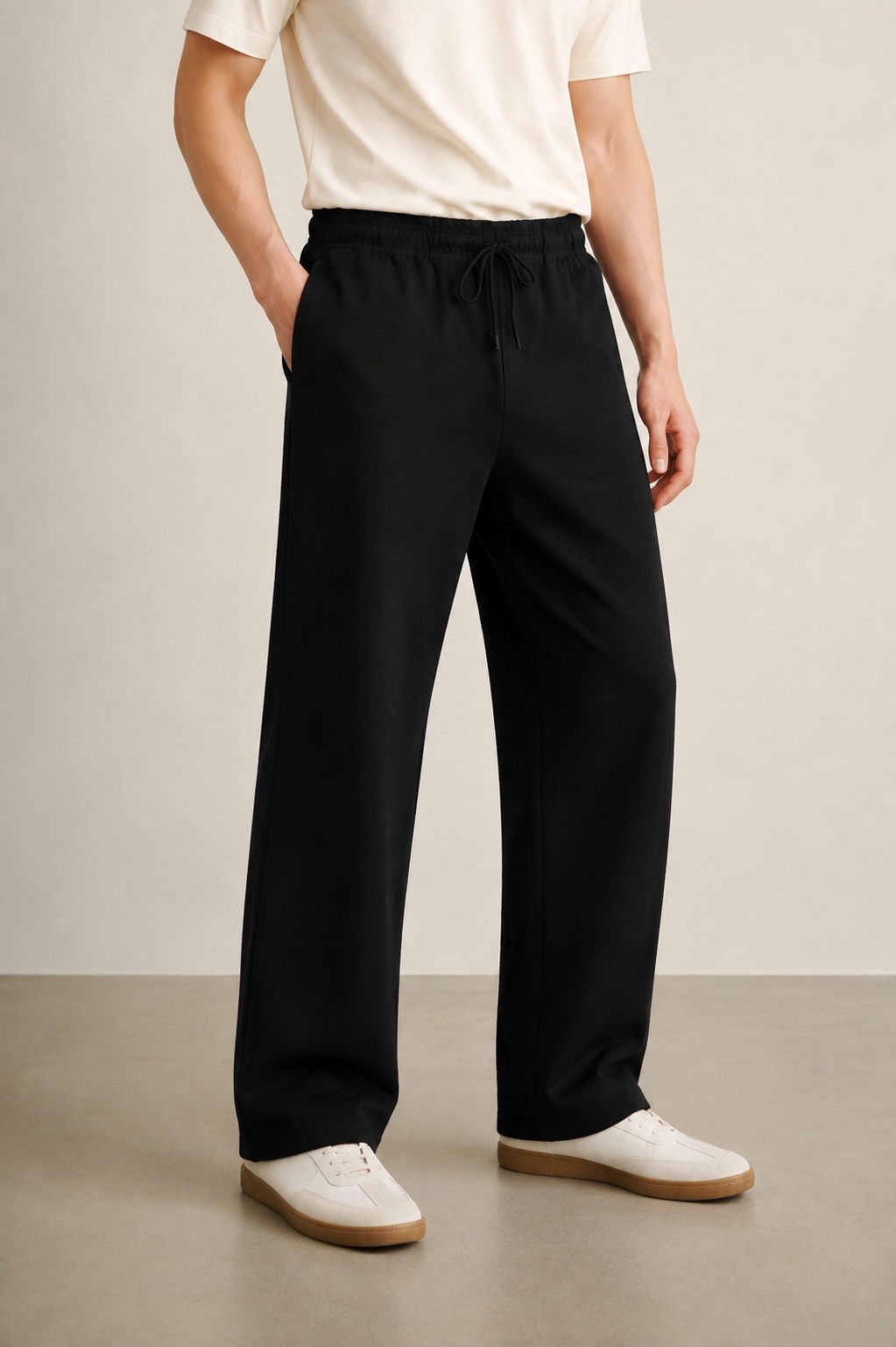 TELLS Straight-Leg Black Sweatpants