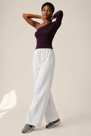 Women’s TELLS Essential Wide-Leg Light Gray Sweatpants