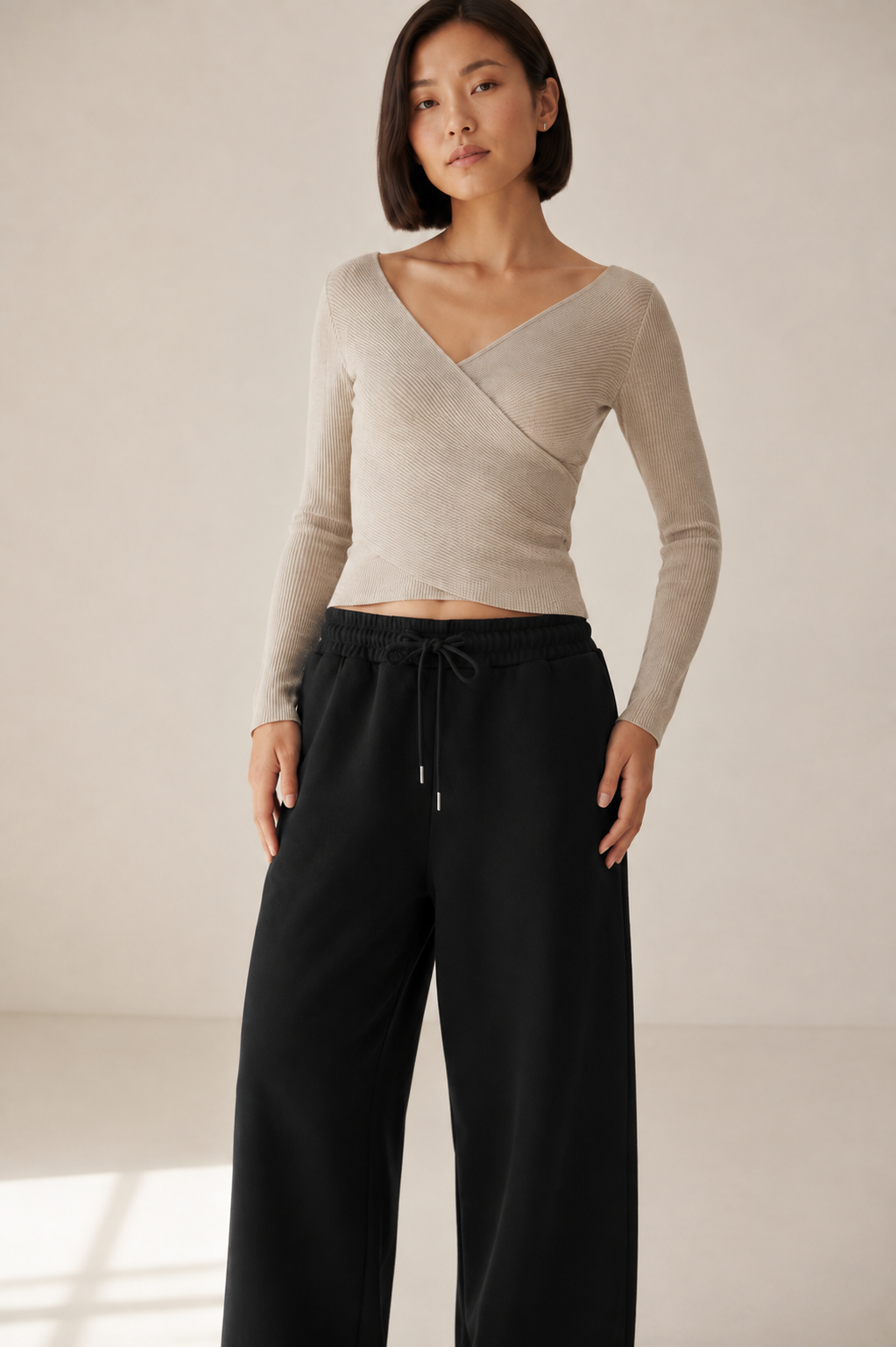 Women’s TELLS Essential Wide-Leg Black Sweatpants