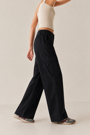 Women’s TELLS Washed Wide-Leg Black Cargo Pants