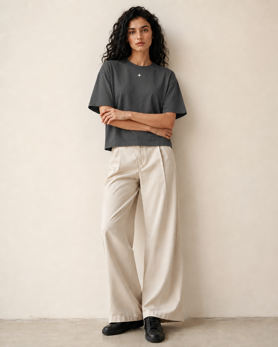 Women’s Signature Star Dark Gray Boxy Tee