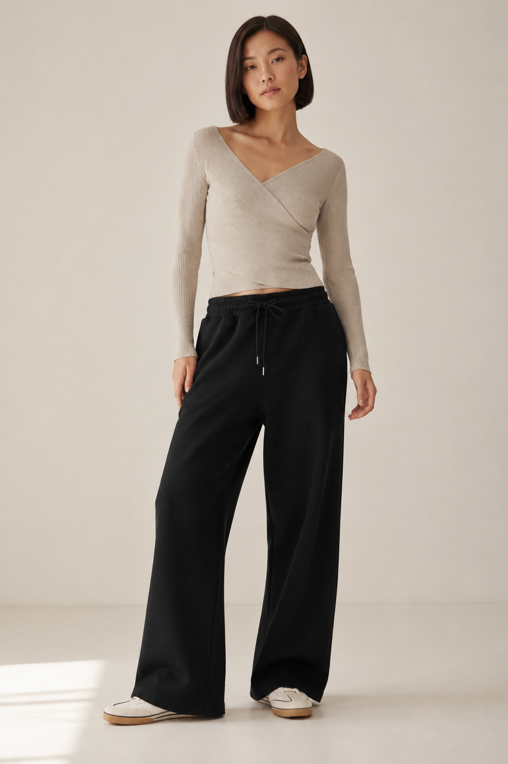 Women’s TELLS Essential Wide-Leg Black Sweatpants
