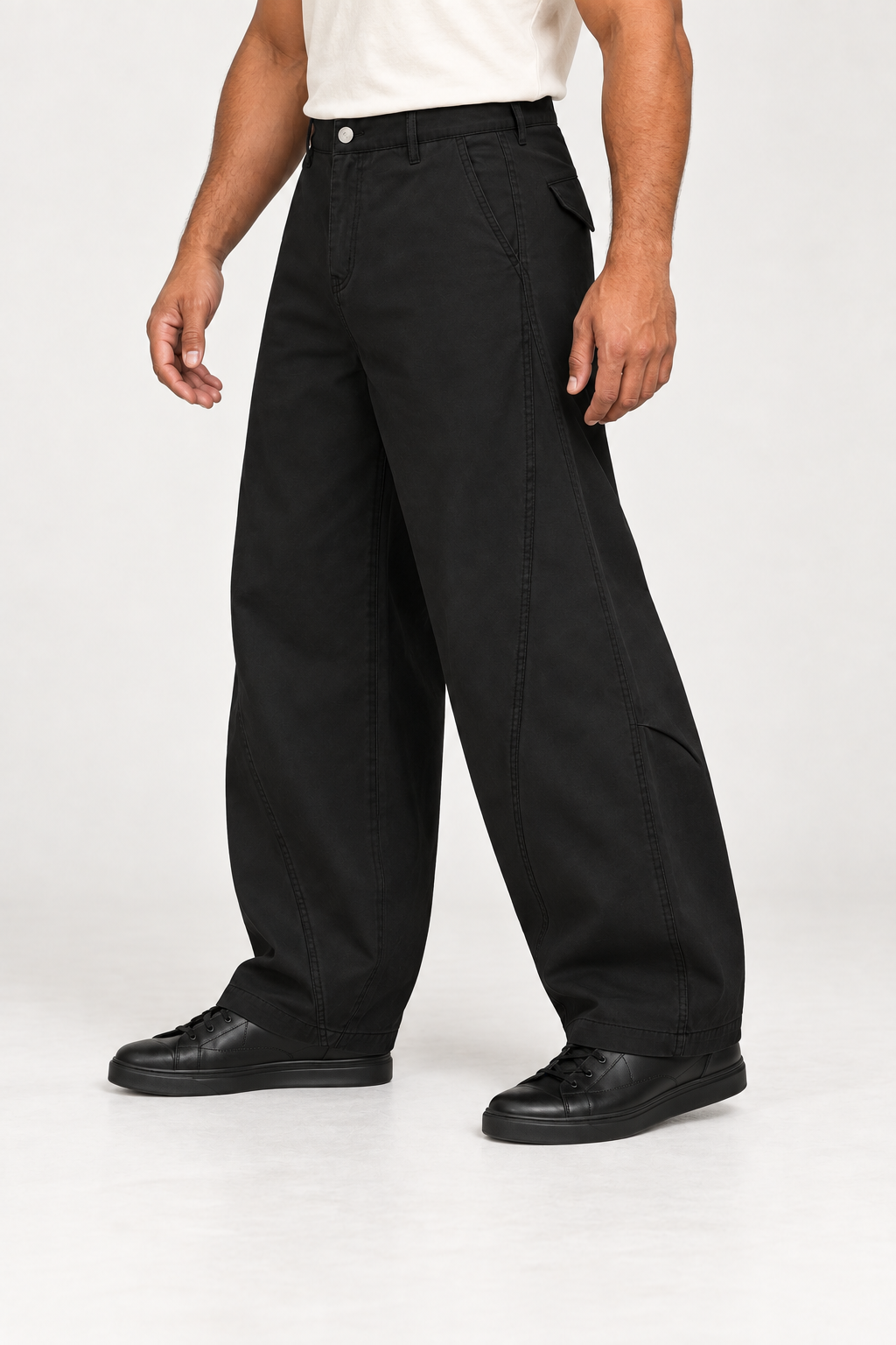 Quiet Arc Barrel Pants in Black