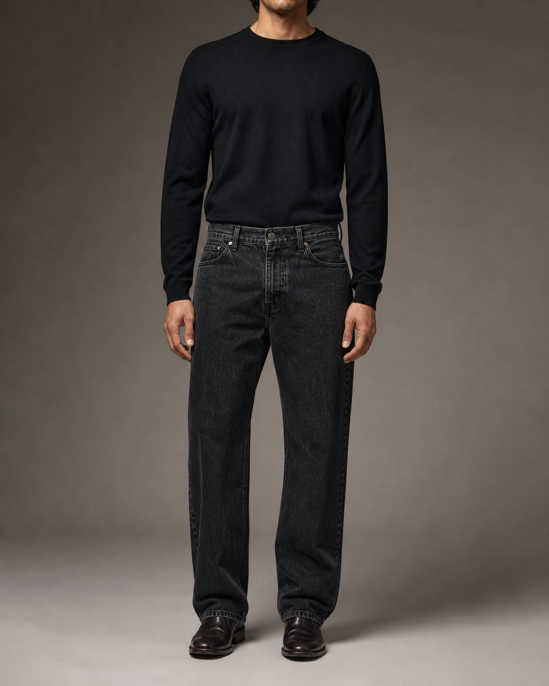 Still Straight Jeans in Black front